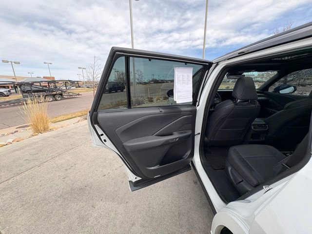 Used 2025 Lexus TX 500h AWD w/ Technology Package image 25