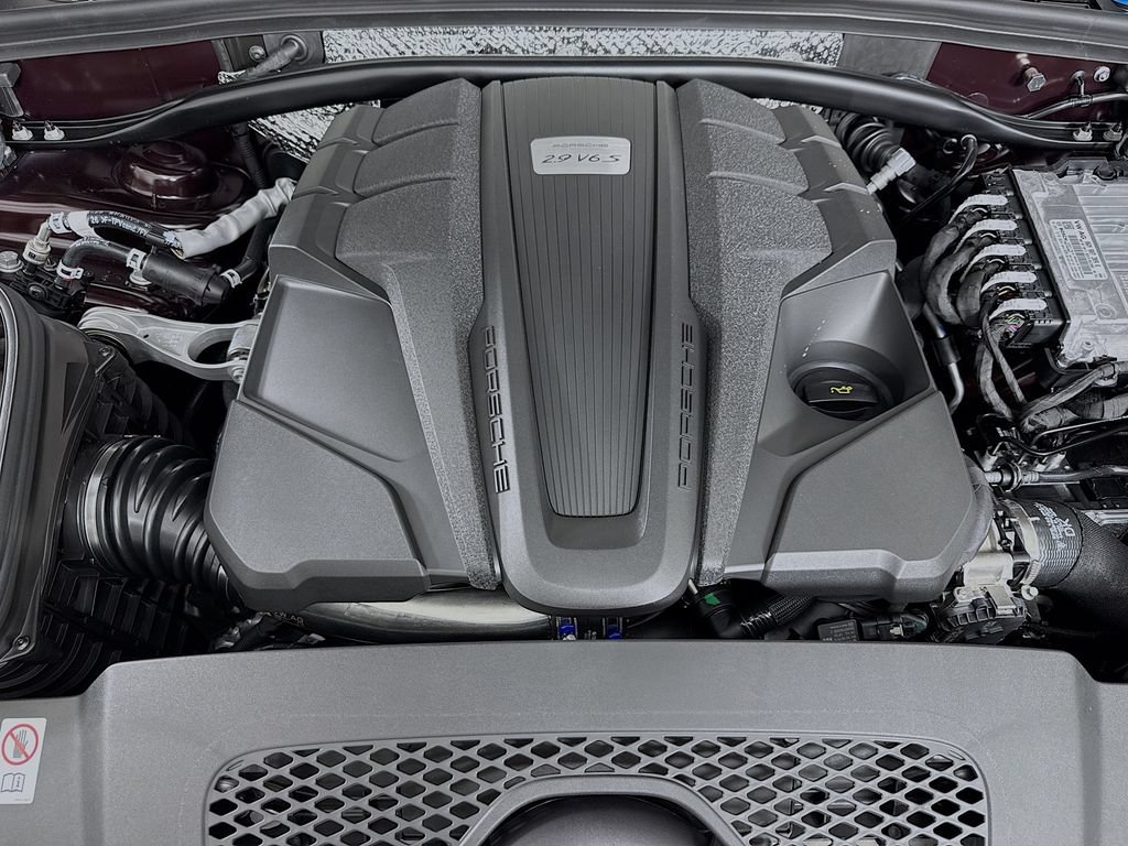 New 2026 Porsche Macan S AWD/4WD image 32