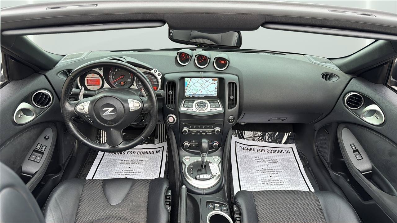 Used 2010 Nissan 370Z Touring w/ Sport Pkg RWD image 19