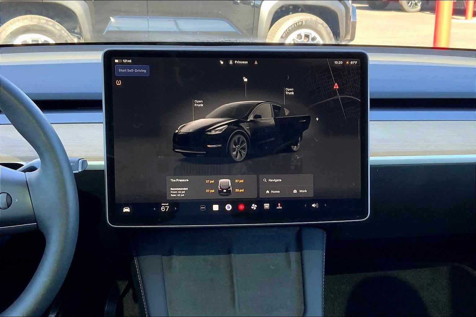 Used 2025 Tesla Model Y Long Range AWD/4WD image 6