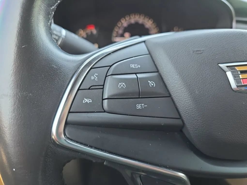 Used 2019 Cadillac XT5 AWD image 20