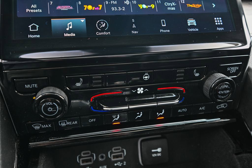 Used 2021 Jeep Grand Cherokee L Limited image 37