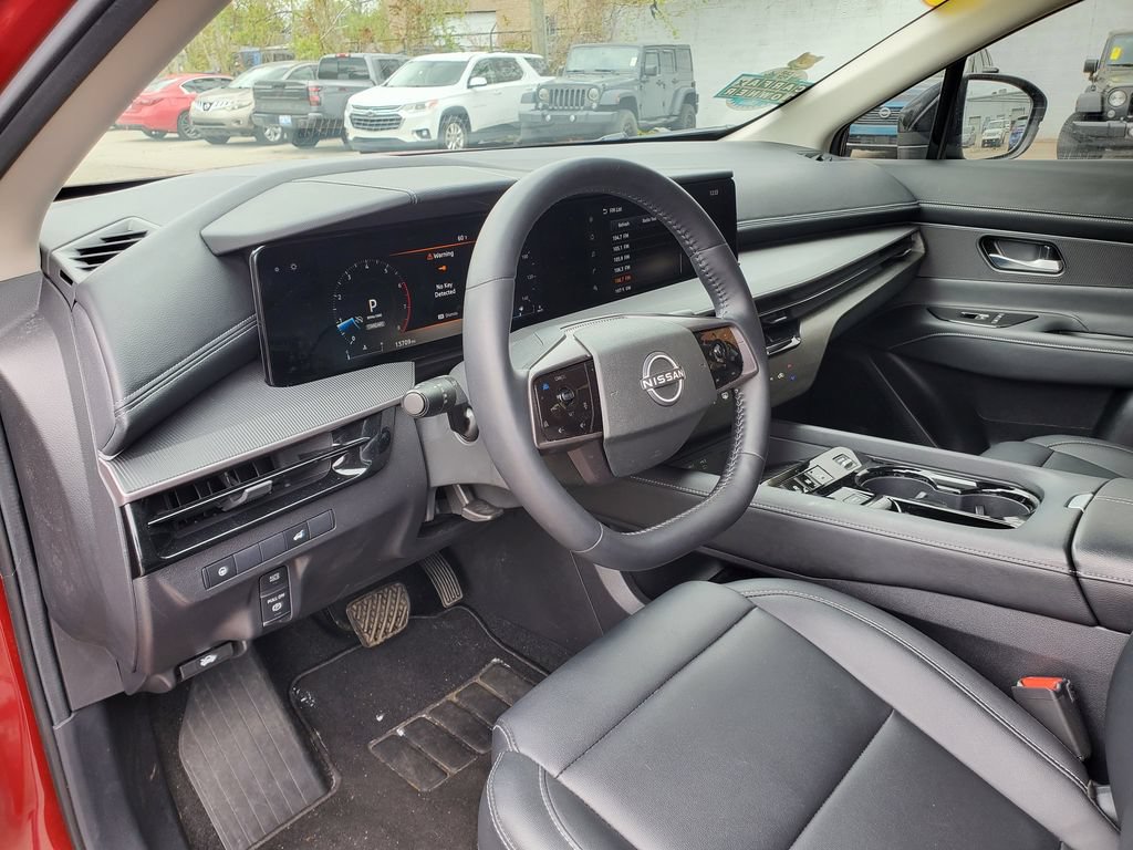 Used 2025 Nissan Murano SV w/ Cargo Package AWD/4WD image 19
