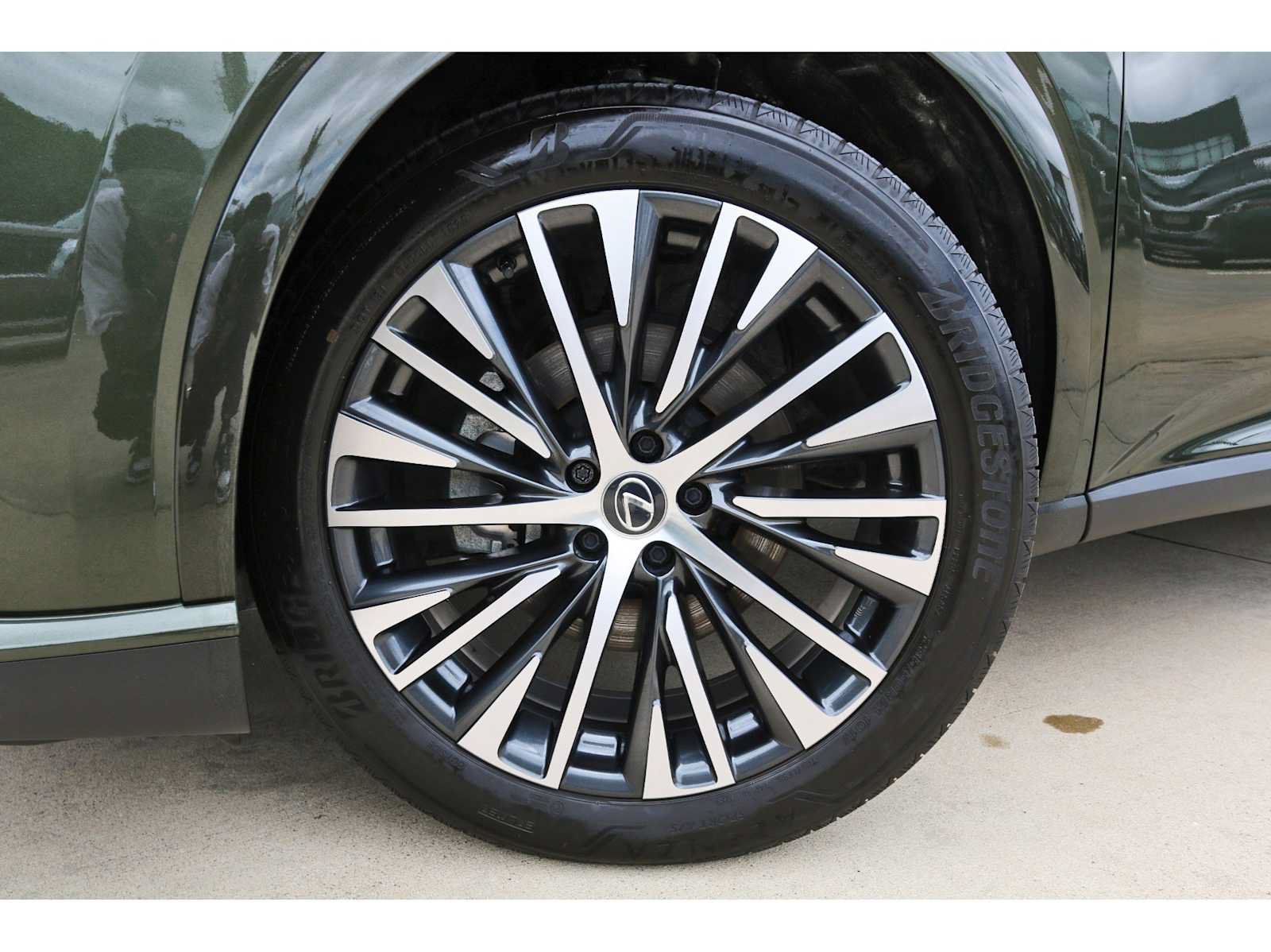 Used 2025 Lexus RX 350 Premium Plus w/ Accessory Package (Z1) FWD image 30