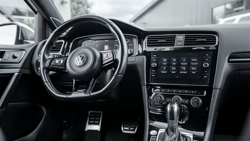 Used 2019 Volkswagen Golf R 4-Door AWD/4WD image 18