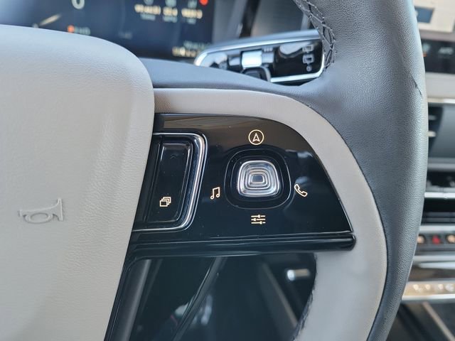Certified 2023 Lincoln Corsair AWD w/ Equipment Group 101A image 14