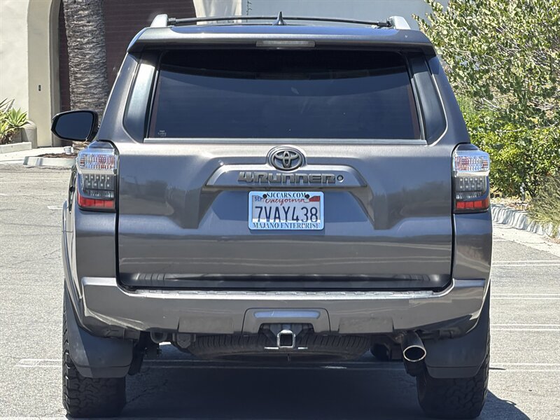 Used 2016 Toyota 4Runner SR5 Premium RWD image 5