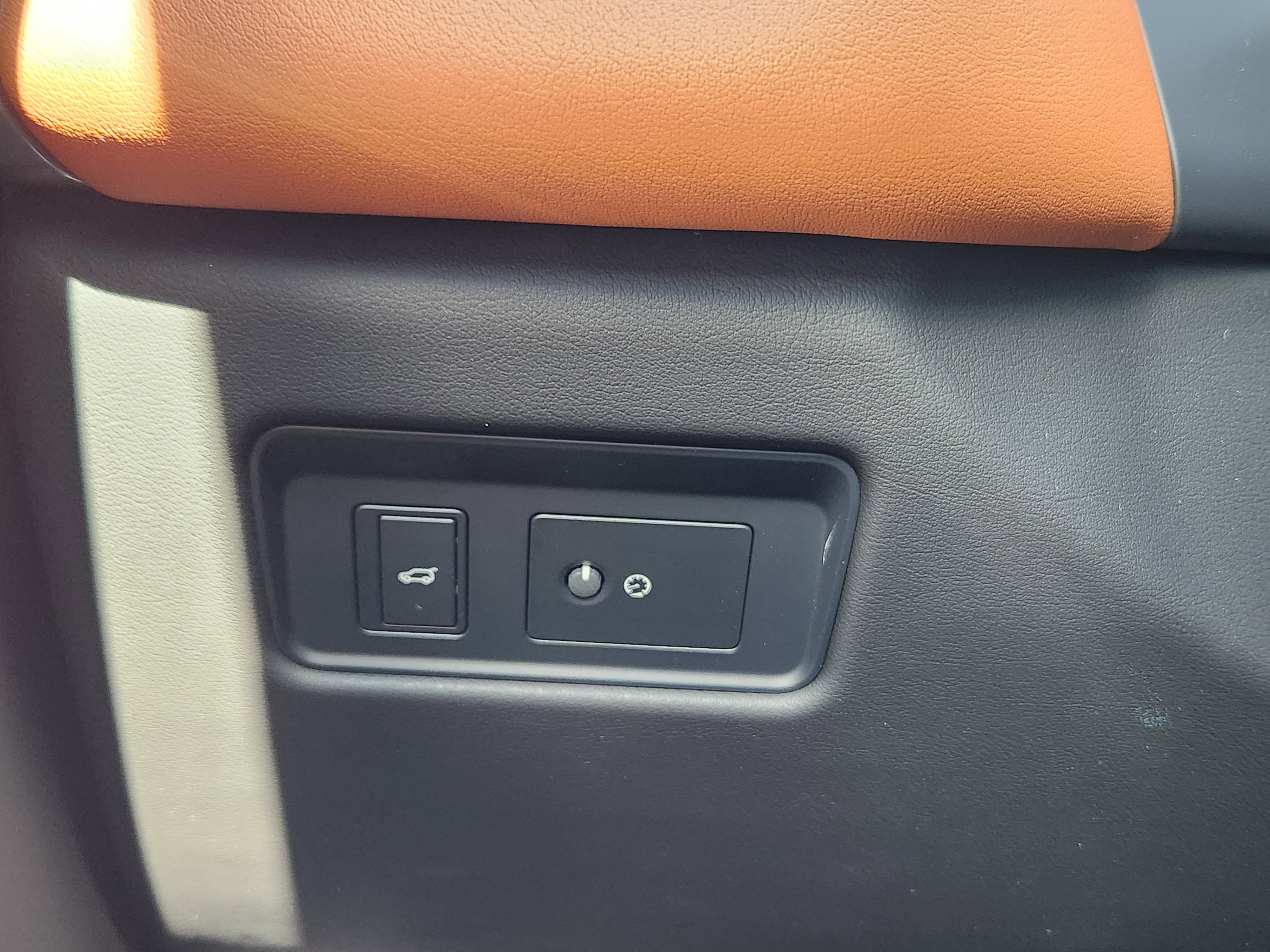 New 2026 Jaguar F-PACE R-Dynamic S image 27