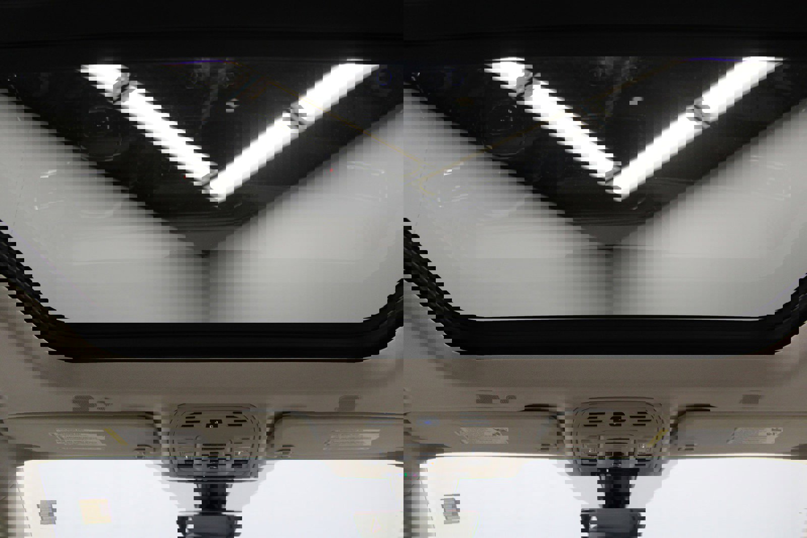 Used 2022 GMC Yukon Denali w/ Denali Premium Package image 22