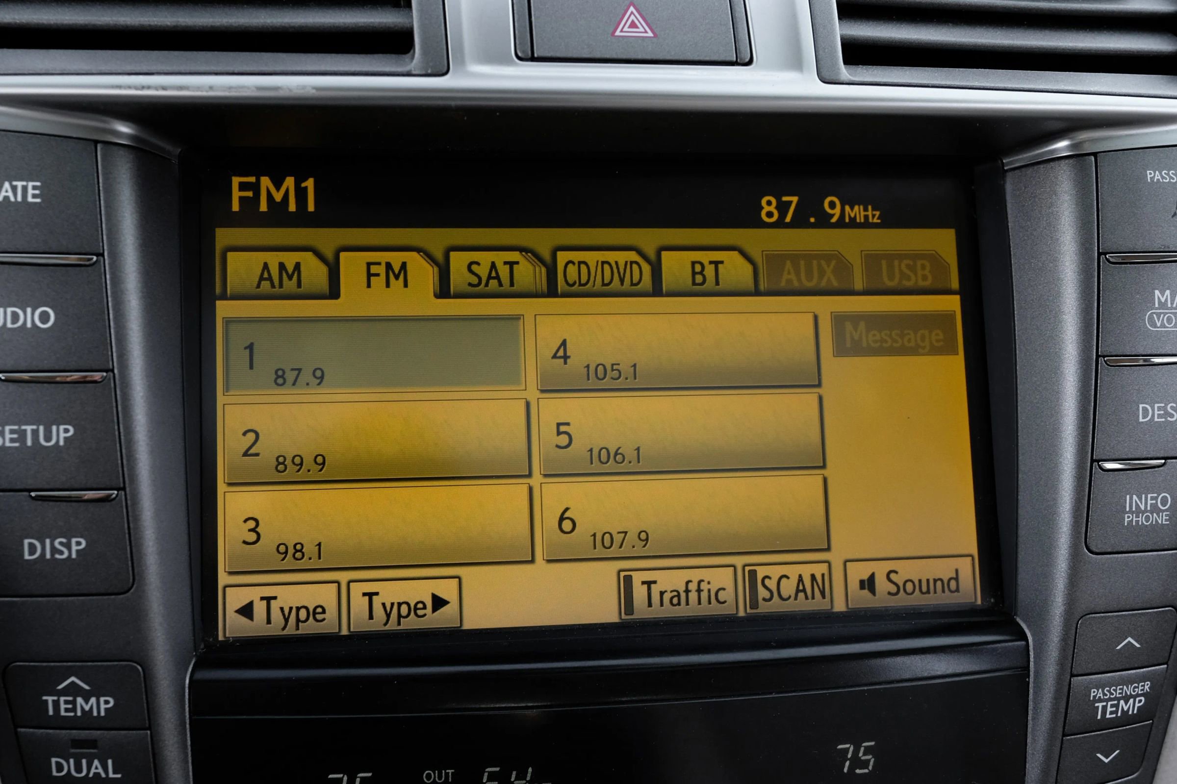 Used 2012 Lexus LS 460 image 28