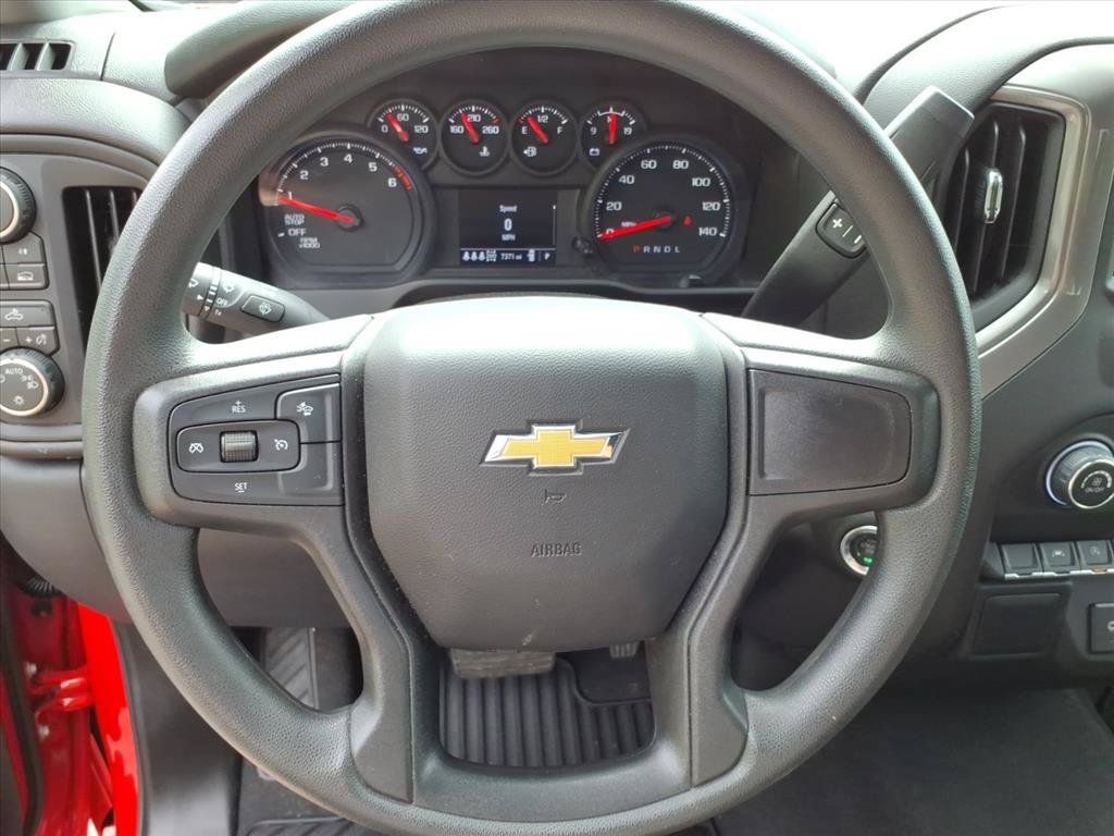 Used 2026 Chevrolet Silverado 1500 Custom w/ Turbomax Blackout Package AWD/4WD image 28
