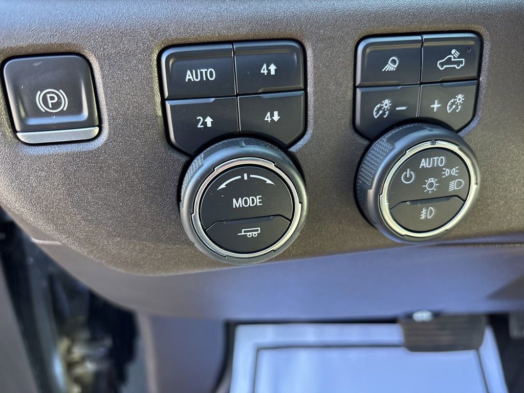 Certified 2023 Chevrolet Silverado 1500 LTZ w/ LTZ Premium Package AWD/4WD image 24