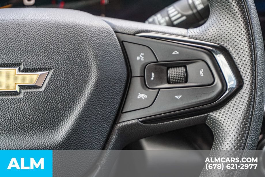Used 2025 Chevrolet Trax LT FWD image 29