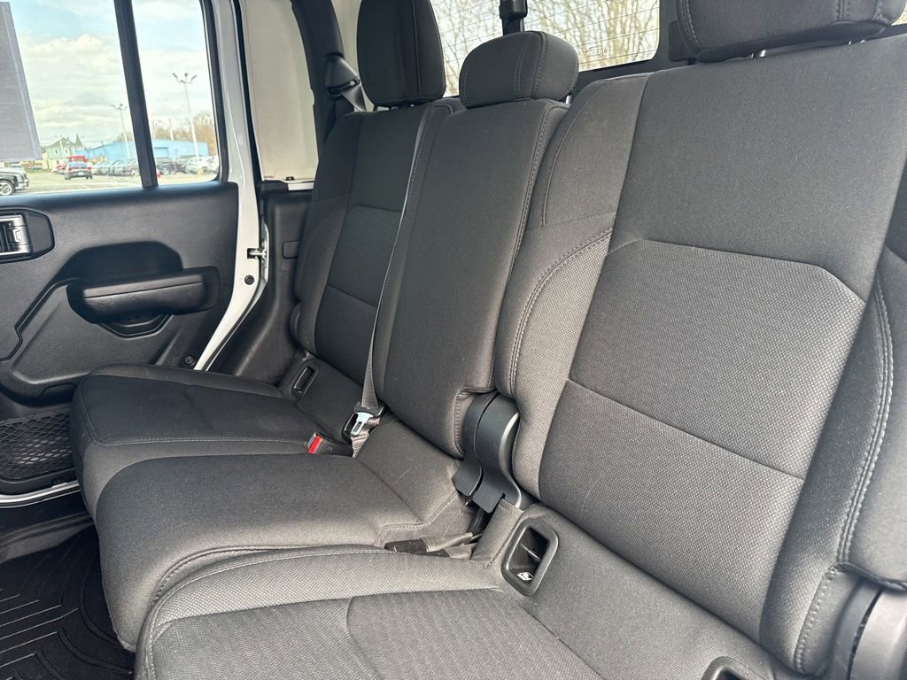 Used 2021 Jeep Gladiator Sport image 35