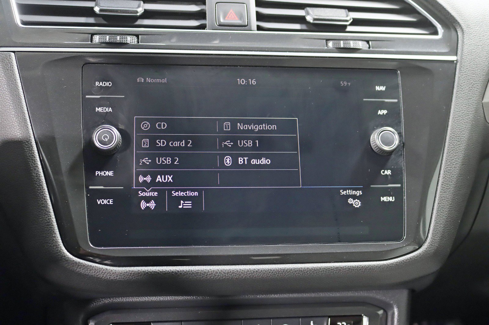 Used 2019 Volkswagen Tiguan SEL w/ 3rd Row Seat Package AWD/4WD image 20