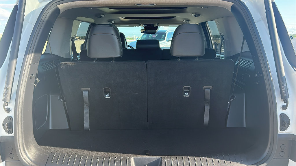 Certified 2025 Hyundai Santa Fe Limited FWD image 37