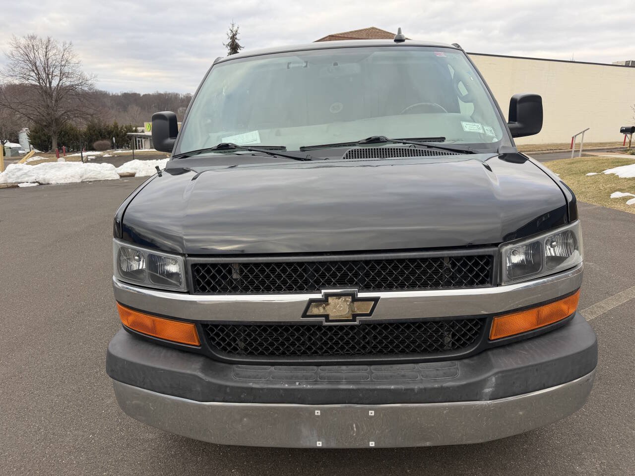 Used 2016 Chevrolet Express 2500 RWD image 5