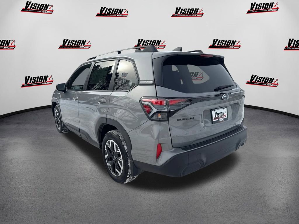 Used 2025 Subaru Forester Premium image 7