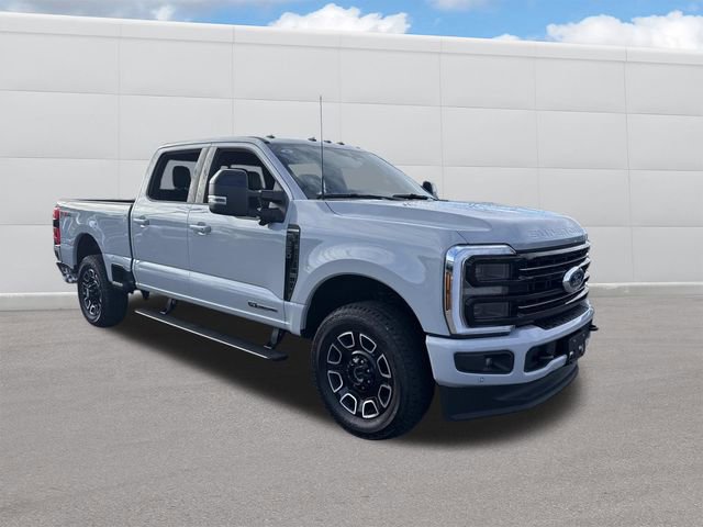 Certified 2025 Ford F250 Platinum w/ FX4 Off-Road Package image 8