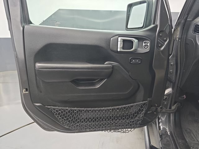 Used 2018 Jeep Wrangler Unlimited Sport S AWD/4WD image 24