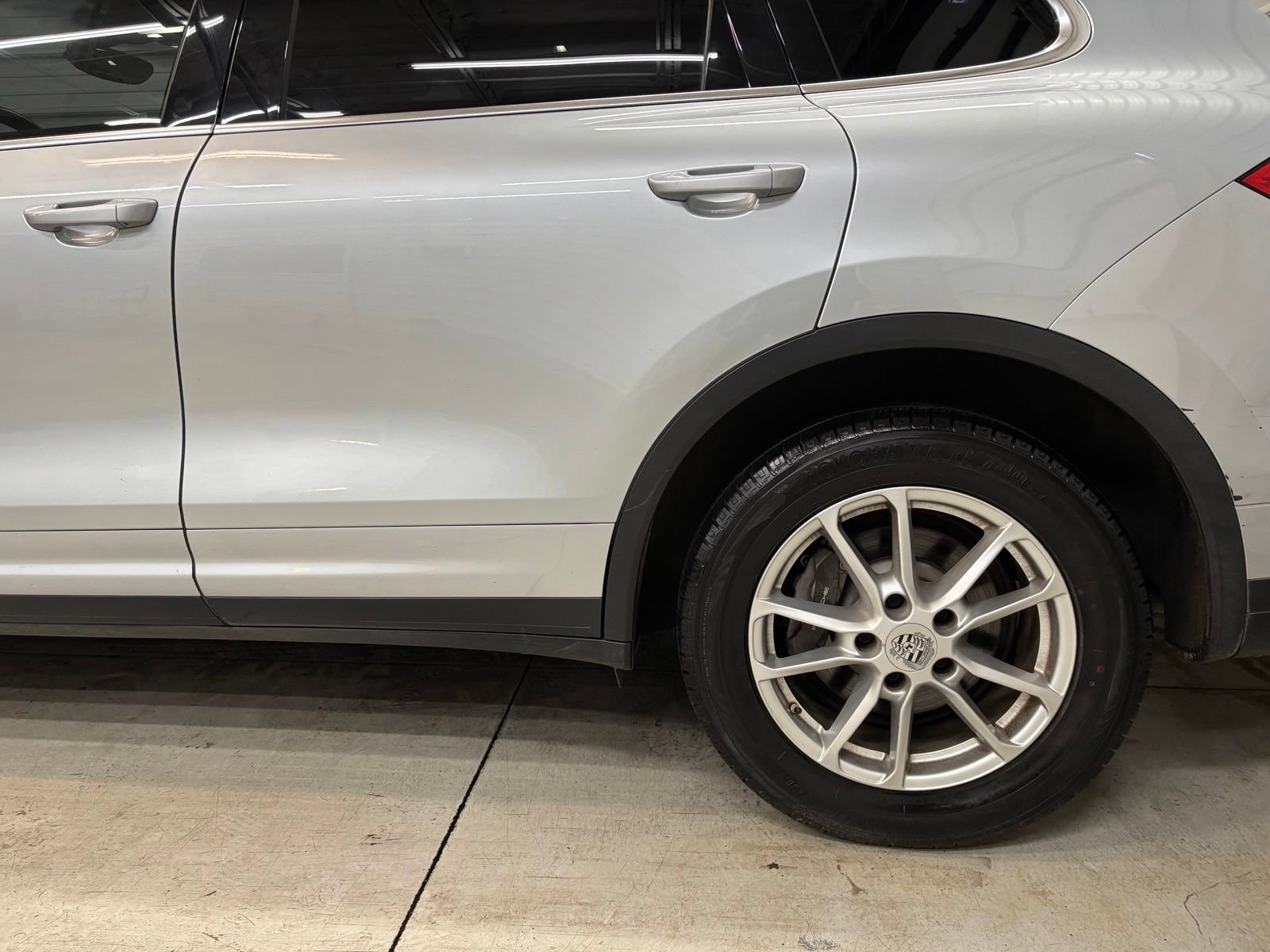 Used 2018 Porsche Cayenne AWD/4WD image 8