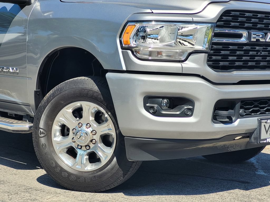 Used 2024 RAM 2500 Big Horn w/ Sport Appearance Package AWD/4WD image 4