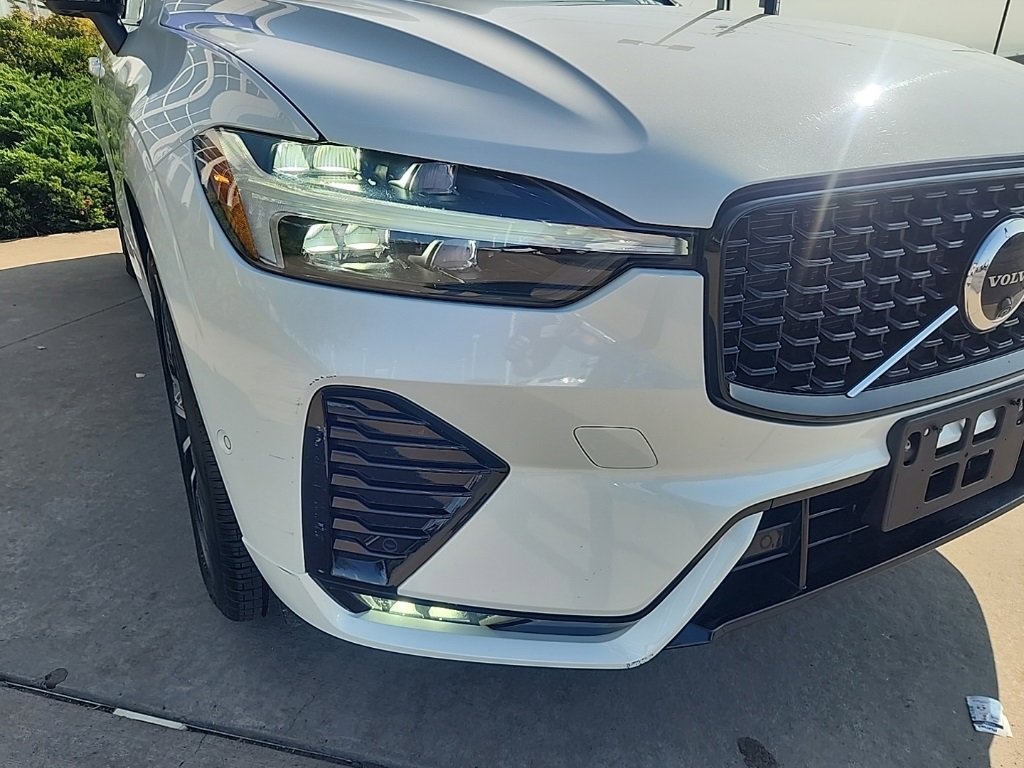 Certified 2025 Volvo XC60 B5 Plus image 16