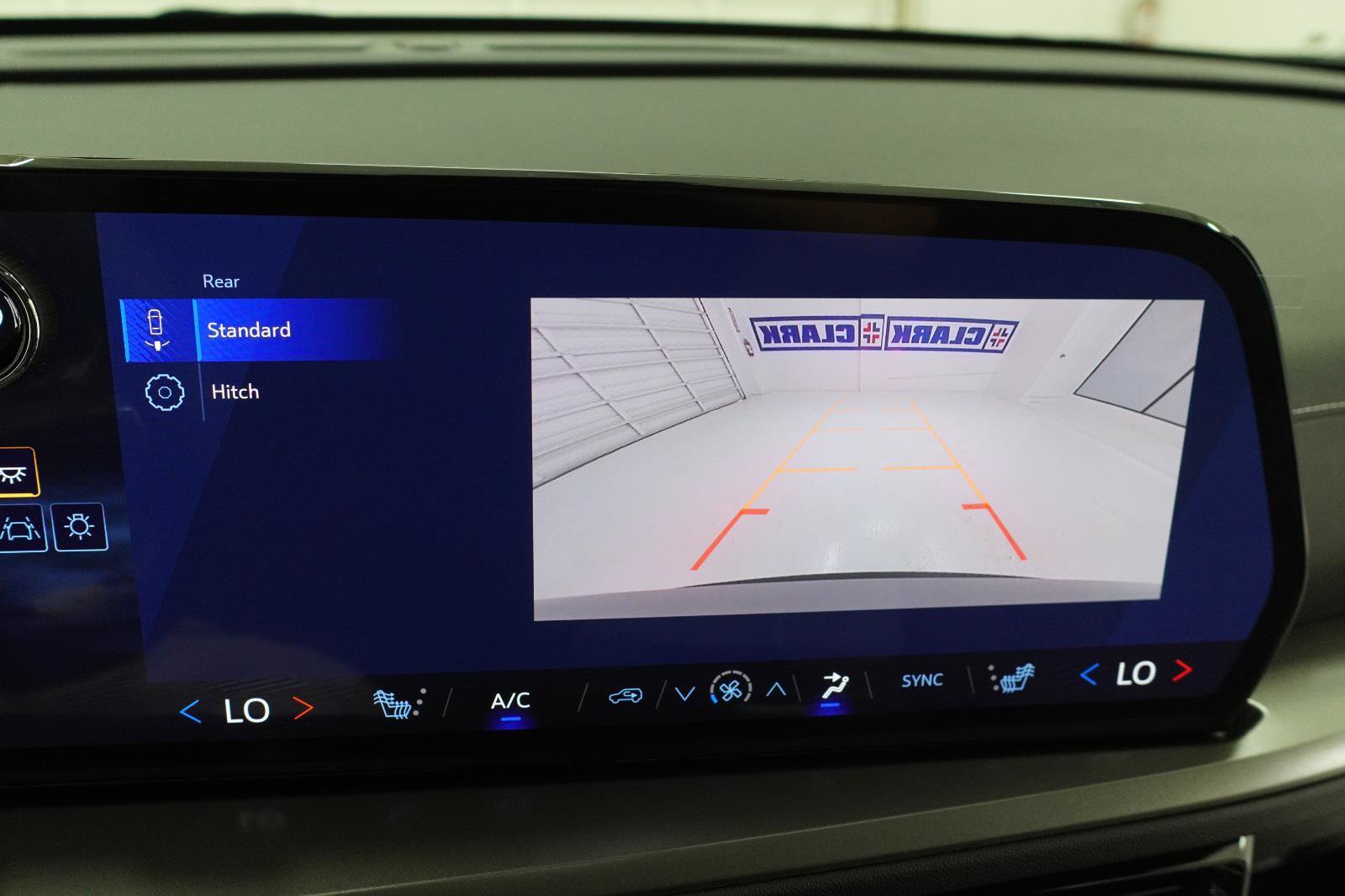 New 2026 Chevrolet Traverse LT FWD image 16