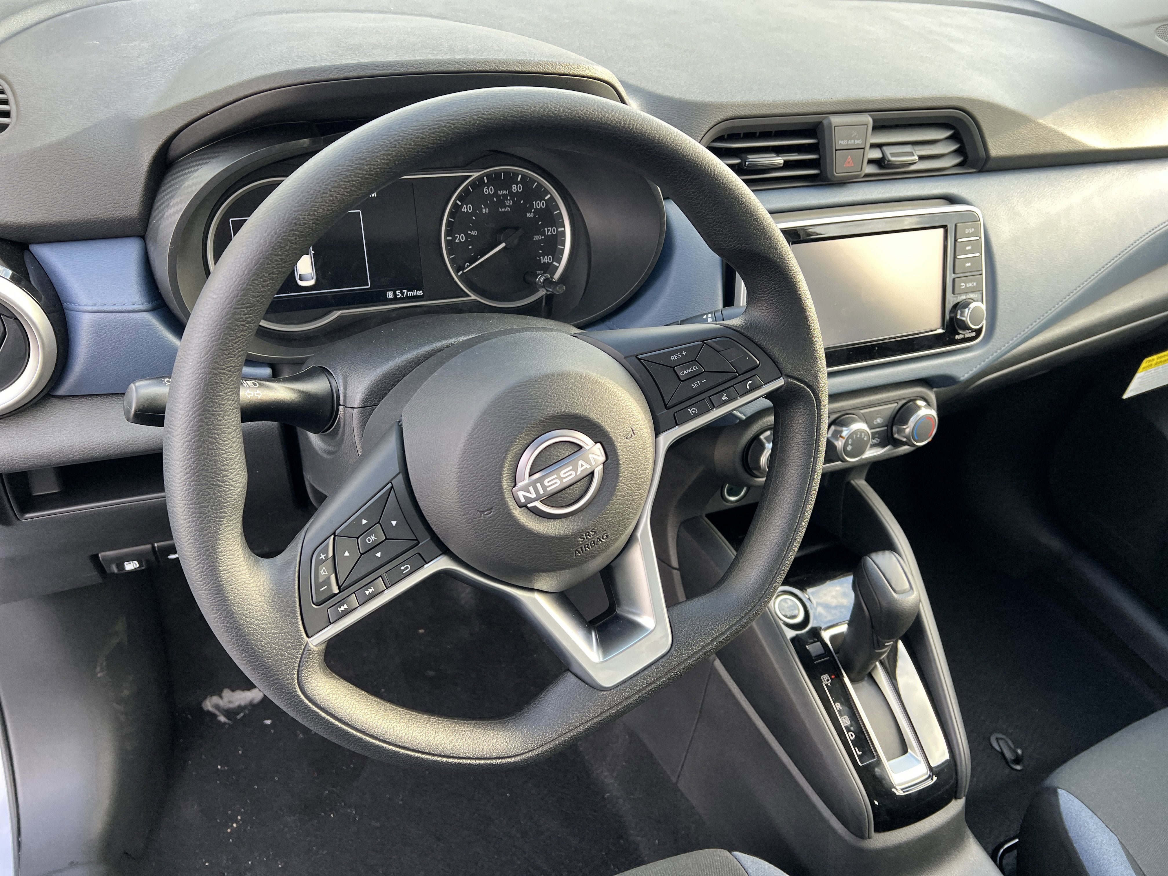 New 2025 Nissan Versa SV w/ Trunk Package FWD image 20