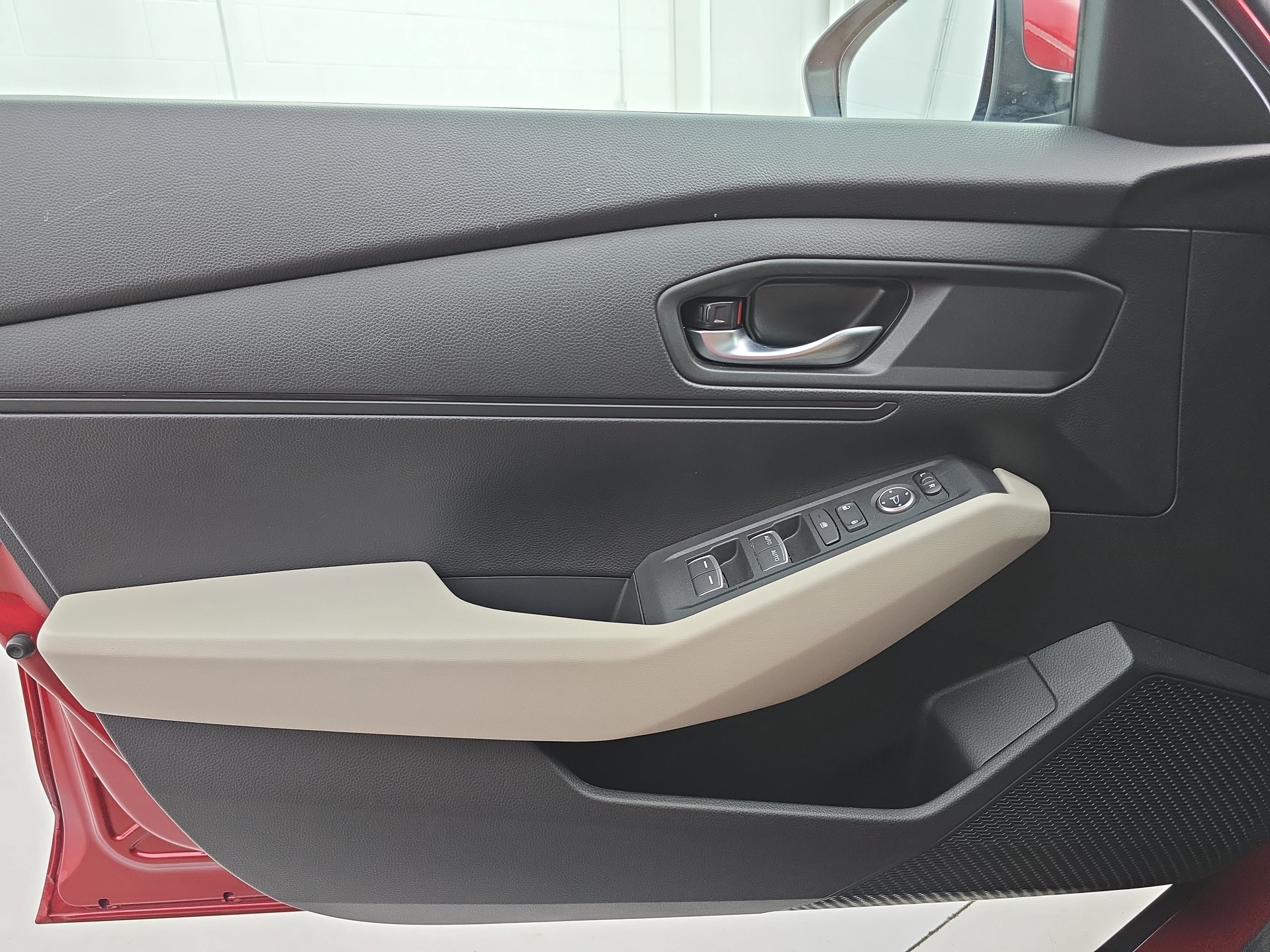 Certified 2023 Honda Accord LX image 25