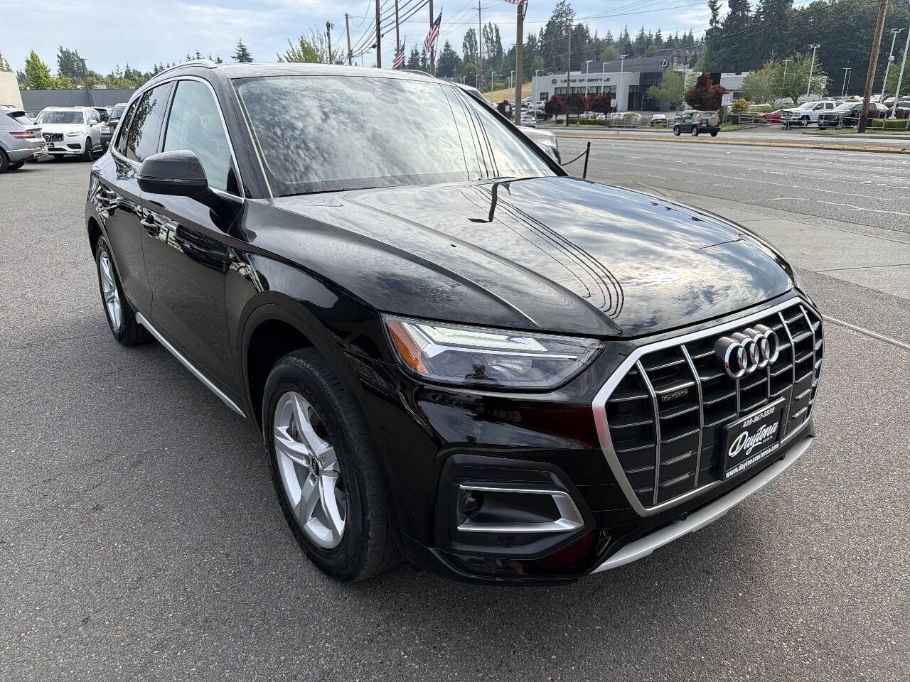 Used 2023 Audi Q5 2.0T Premium w/ Convenience Package AWD/4WD image 10