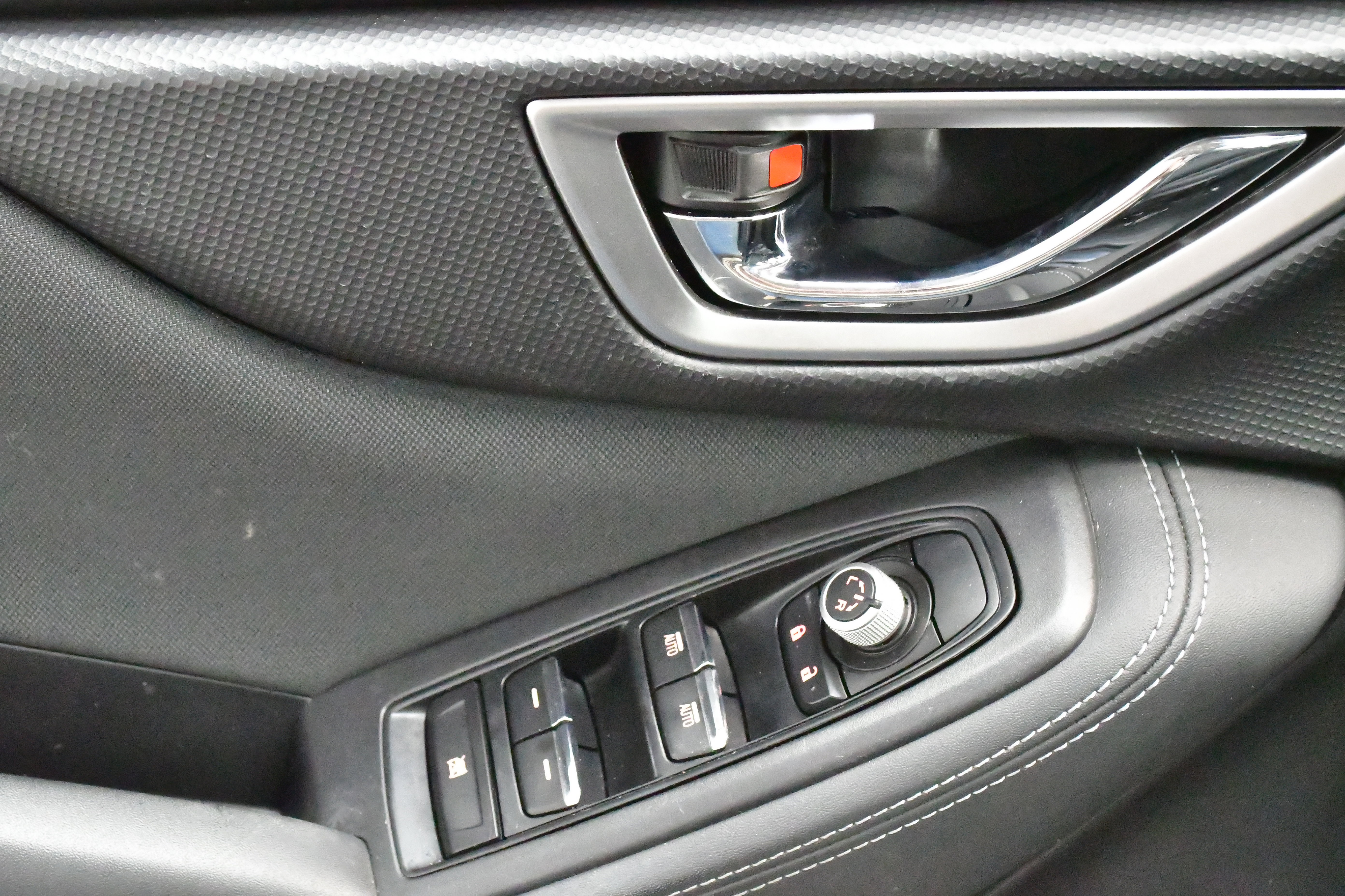 Used 2019 Subaru Forester Premium w/ All-Weather Package image 27