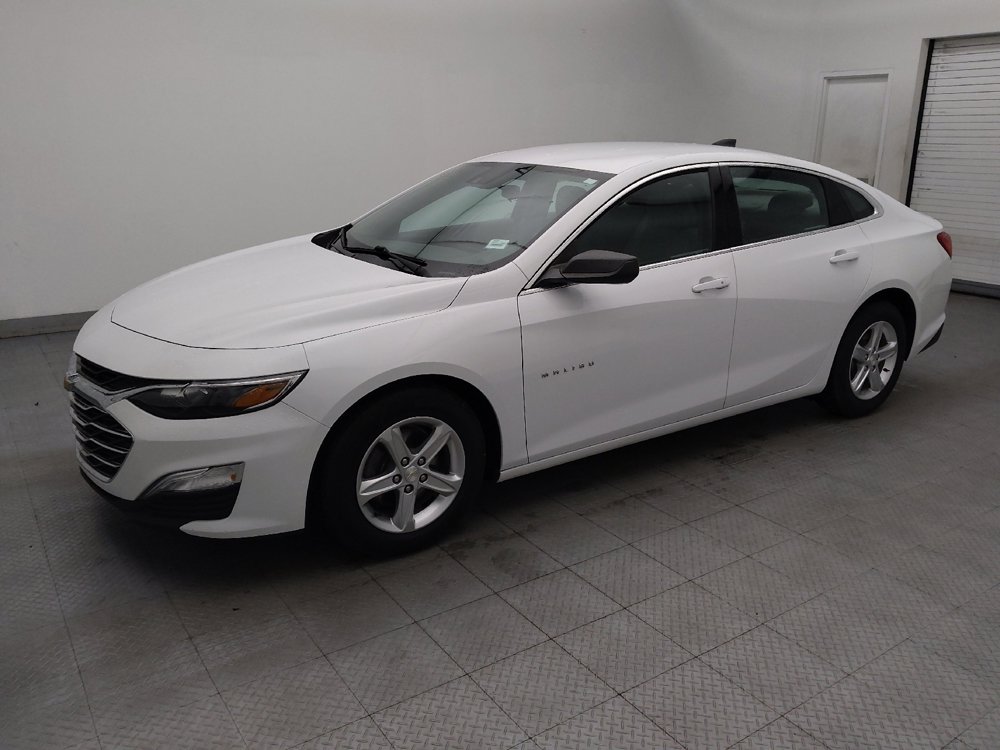 Used 2023 Chevrolet Malibu LS FWD image 2