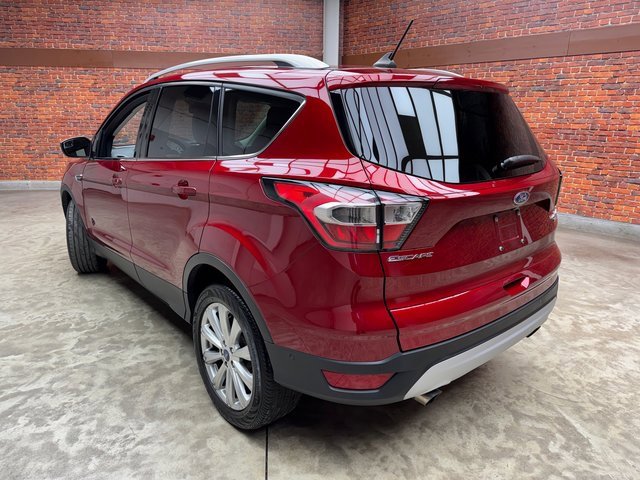 Certified 2018 Ford Escape Titanium image 3