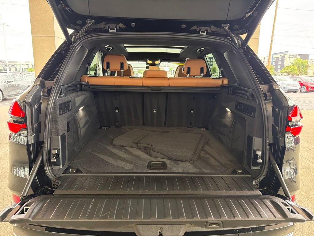 Used 2026 BMW X5 xDrive40i AWD/4WD image 21