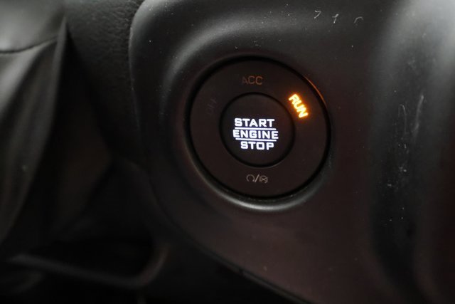 Used 2023 Jeep Wrangler Sahara image 16