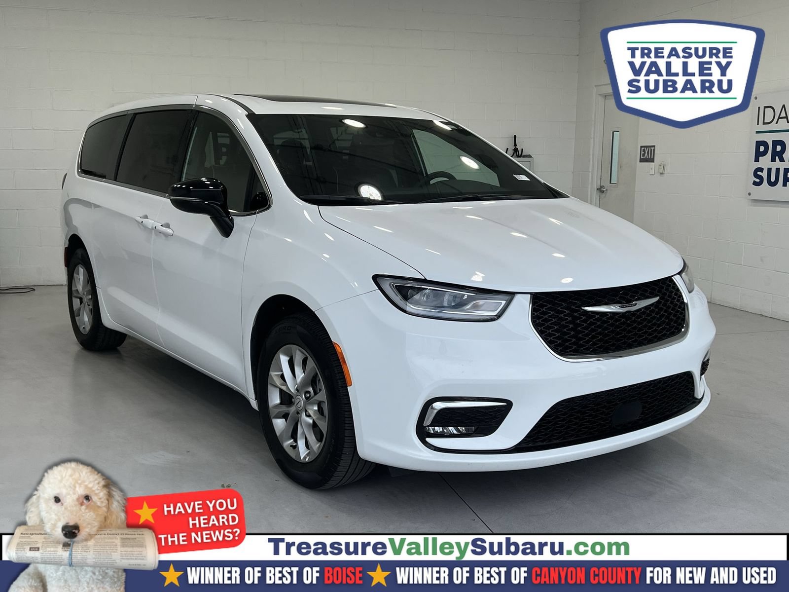 Used 2026 Chrysler Pacifica Limited AWD/4WD image 1