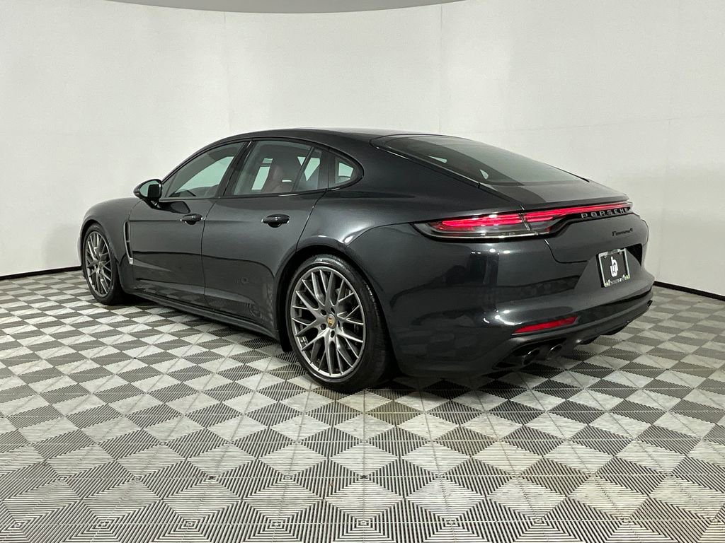 Used 2023 Porsche Panamera 4 Platinum Edition AWD/4WD image 3