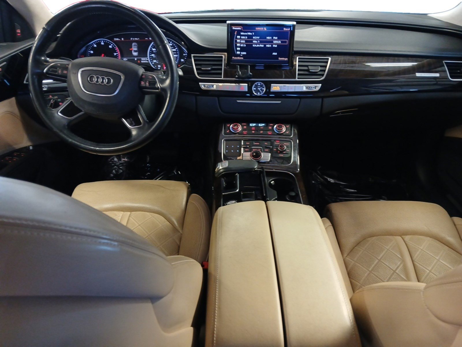 Used 2014 Audi A8 L 3.0T w/ Luxury Package image 10