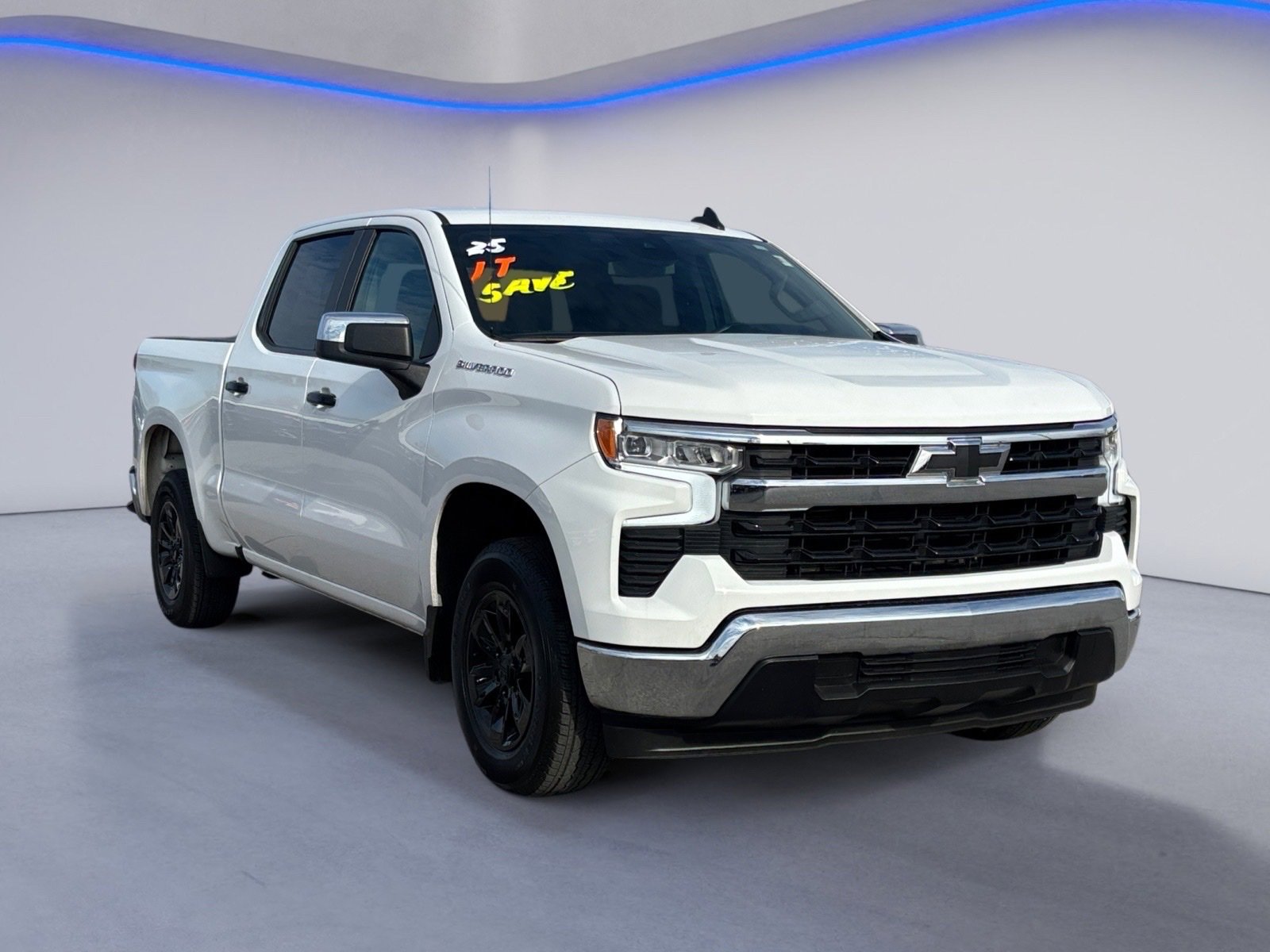 Used 2025 Chevrolet Silverado 1500 LT image 9