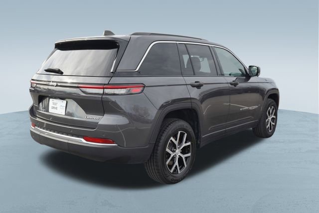 Used 2024 Jeep Grand Cherokee Limited image 8