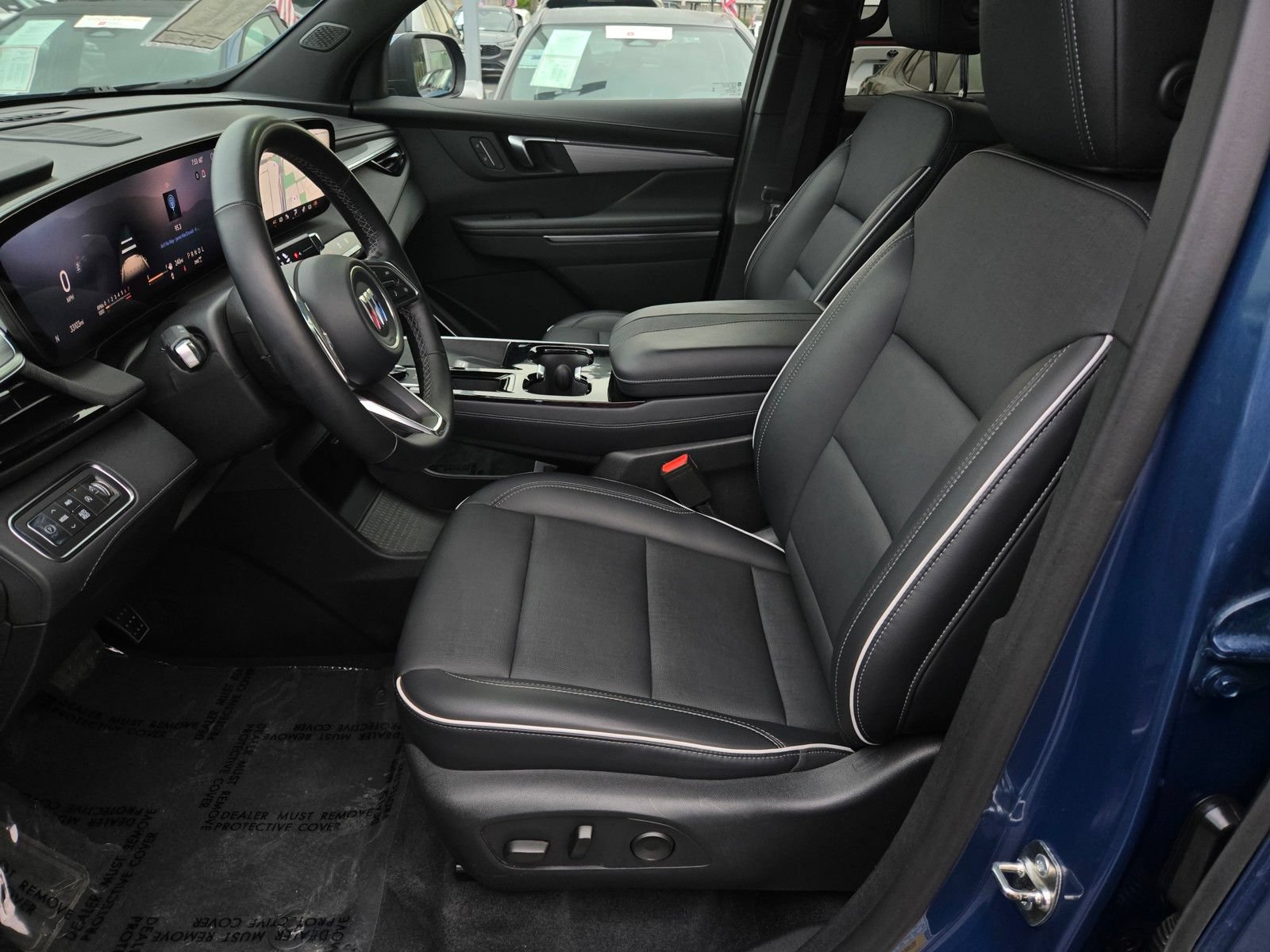 Used 2025 Buick Enclave Preferred AWD/4WD image 18