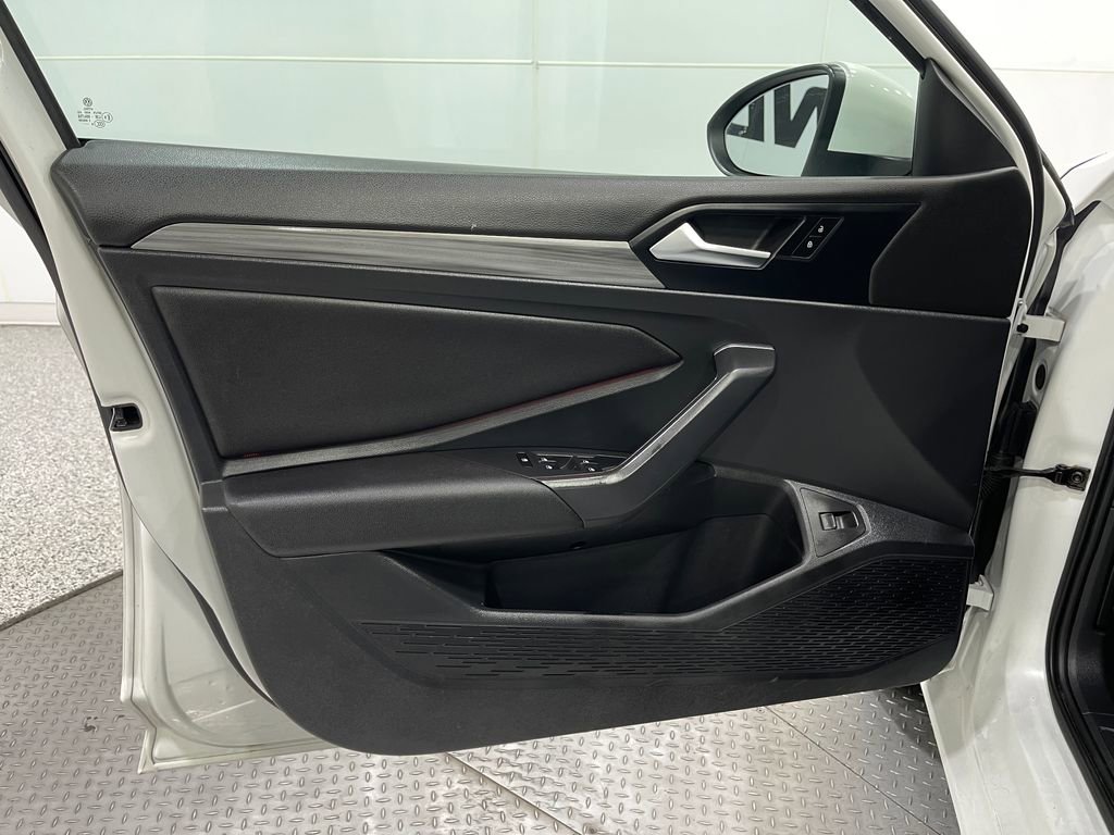 Used 2019 Volkswagen Jetta SEL image 14