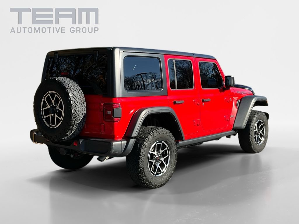 Used 2024 Jeep Wrangler Unlimited Rubicon w/ Technology Group image 7