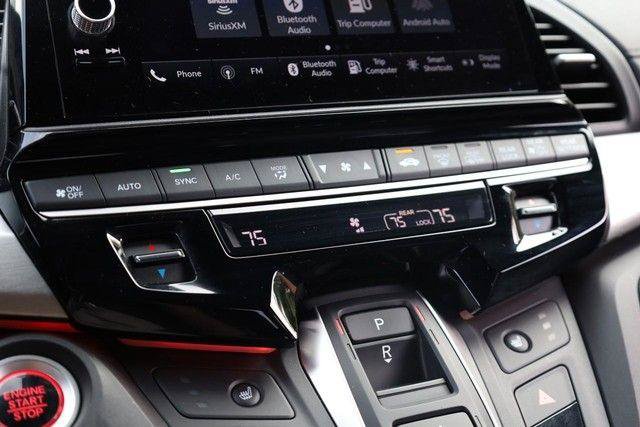 Used 2025 Honda Odyssey Sport-L image 16