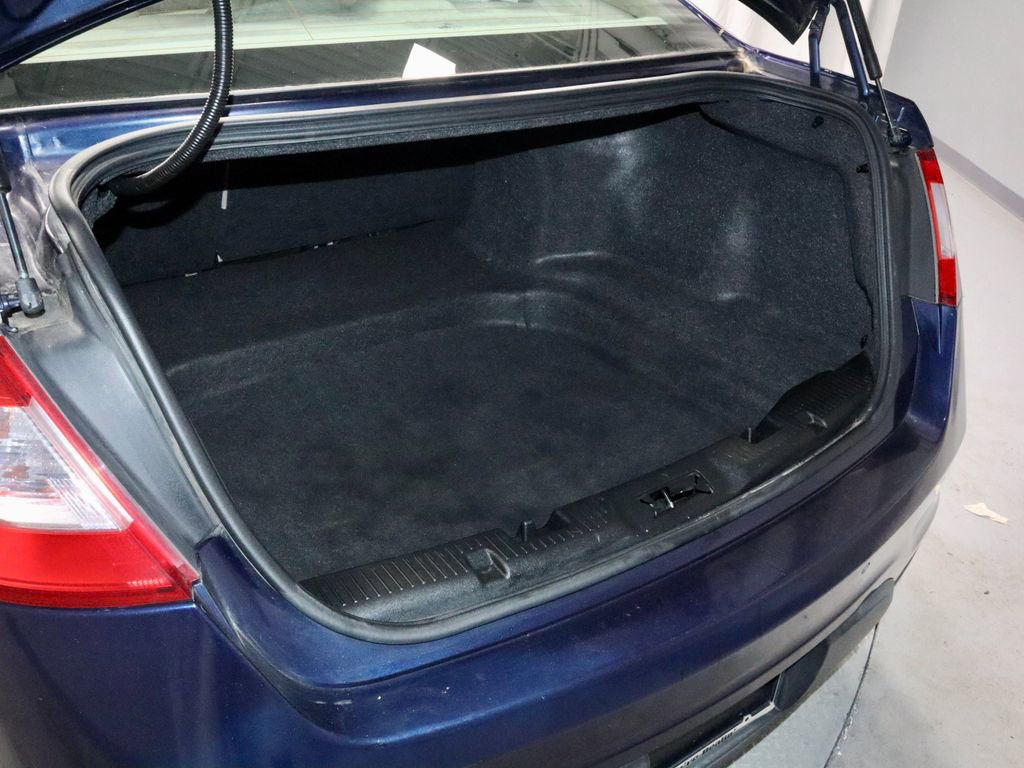 Used 2011 Ford Taurus SEL w/ 201A Rapid Spec Order Code FWD image 13