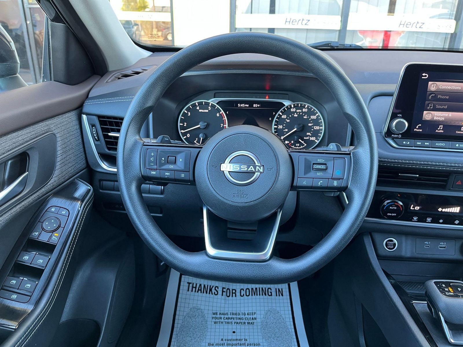 Used 2023 Nissan Rogue SV image 28