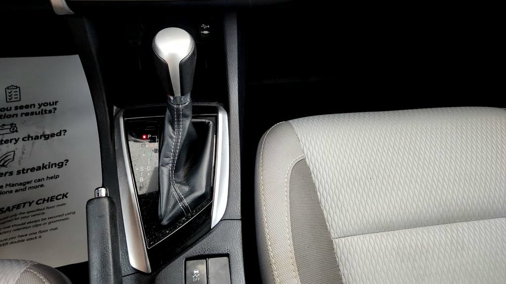 Certified 2019 Toyota Corolla LE FWD image 28