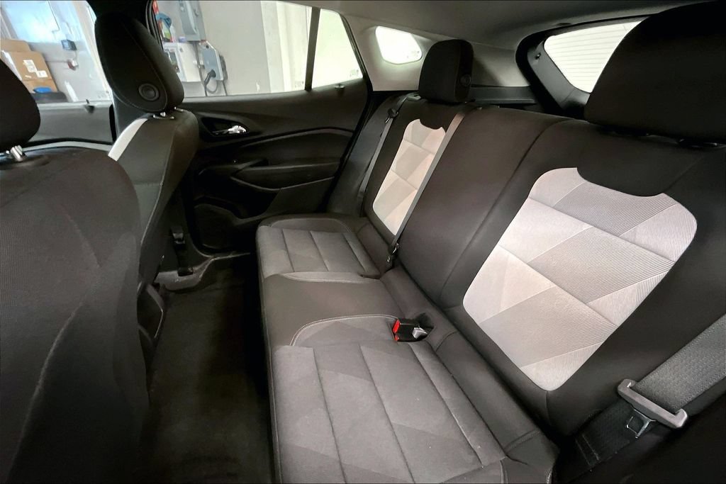 Used 2024 Chevrolet Trax LS FWD image 22