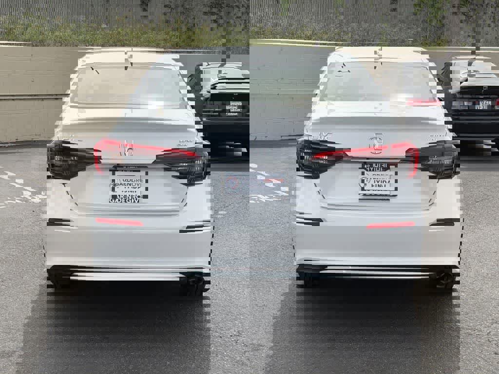 Used 2023 Honda Civic Sport image 5